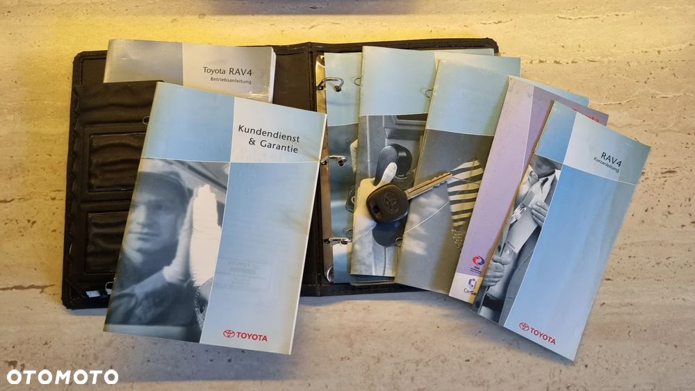 Toyota RAV4 2.0 D-4D 4x4 - 15