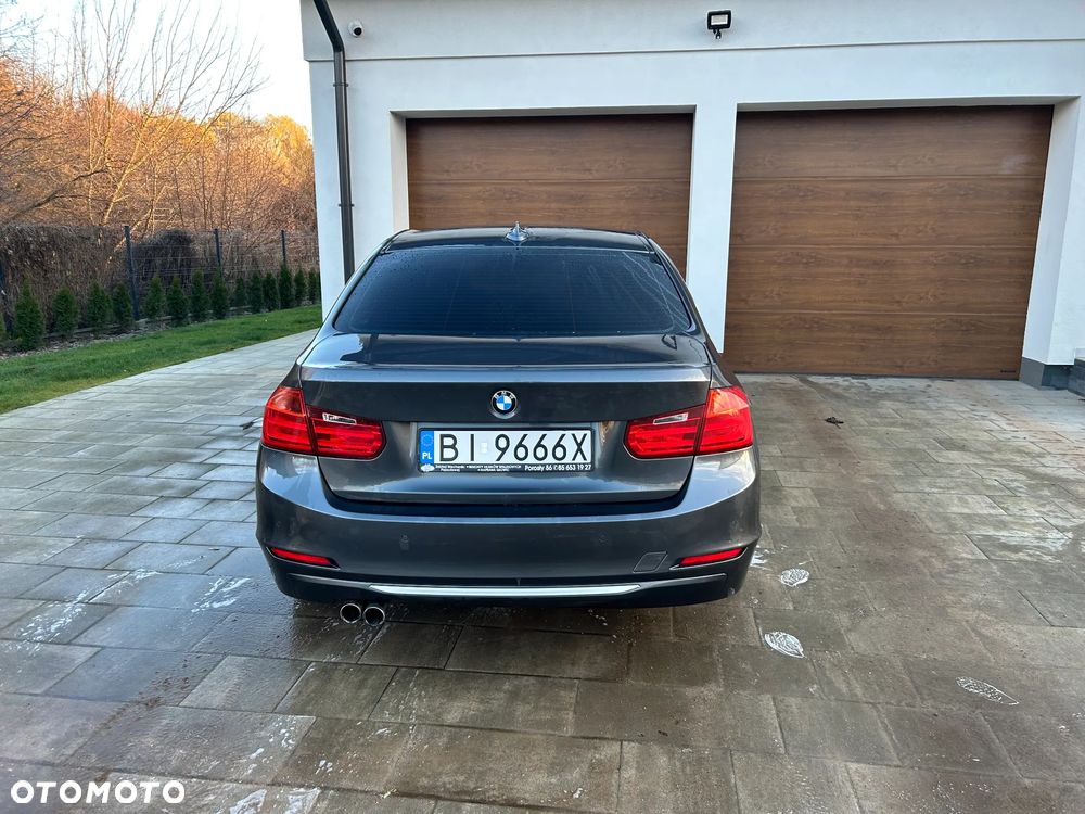BMW Seria 3 328i xDrive Luxury Line - 2
