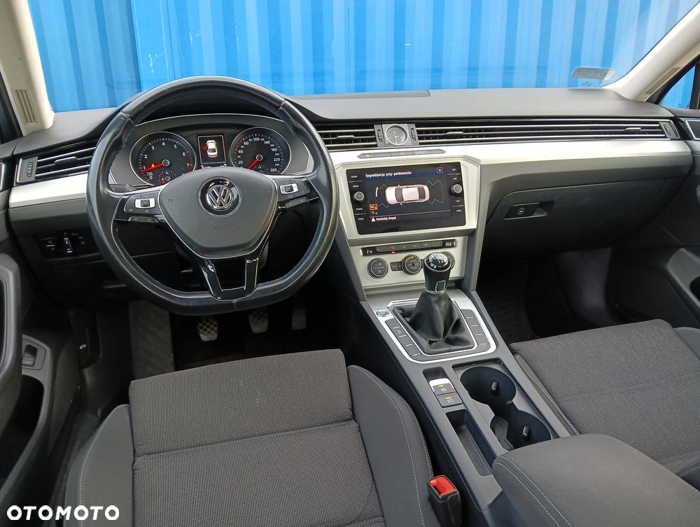 Volkswagen Passat 1.5 TSI EVO Business - 12