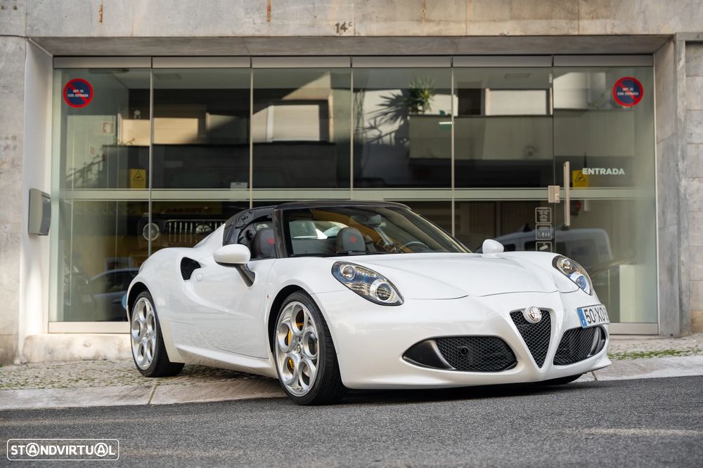 Alfa Romeo 4C Spider 1750 TBi - 3