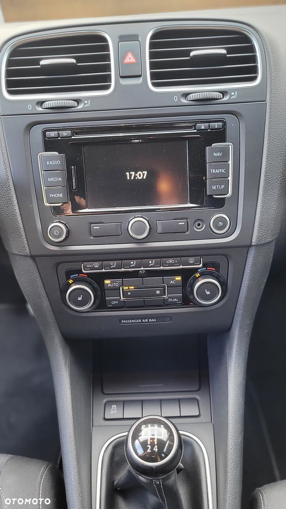 Volkswagen Golf - 11