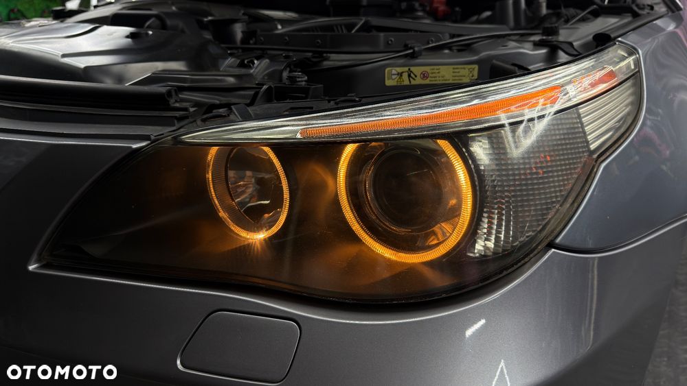 BMW Seria 5 525i - 38