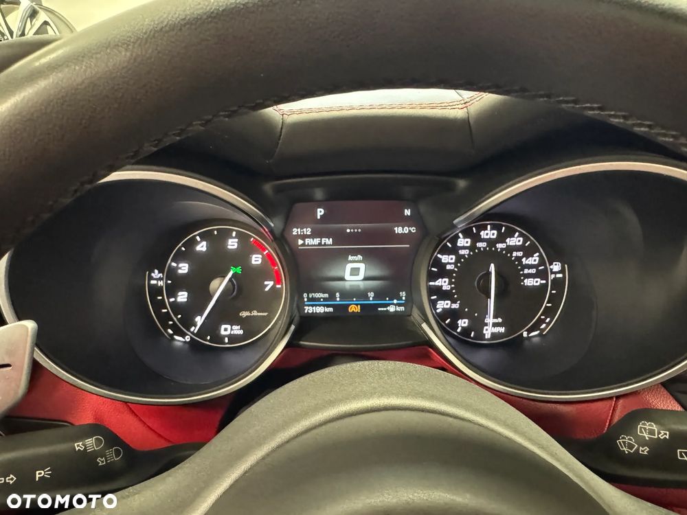 Alfa Romeo Stelvio 2.0 Turbo 16V AT8-Q4 Executive - 21