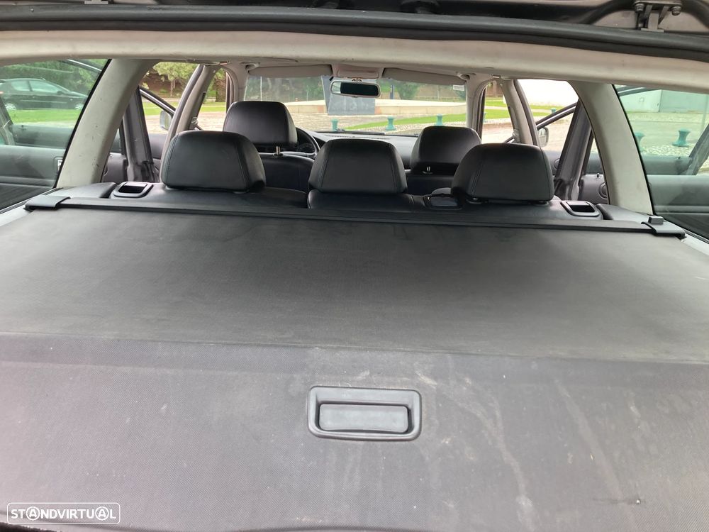 VW Passat Variant 1.9 TDi Highline 4M - 6