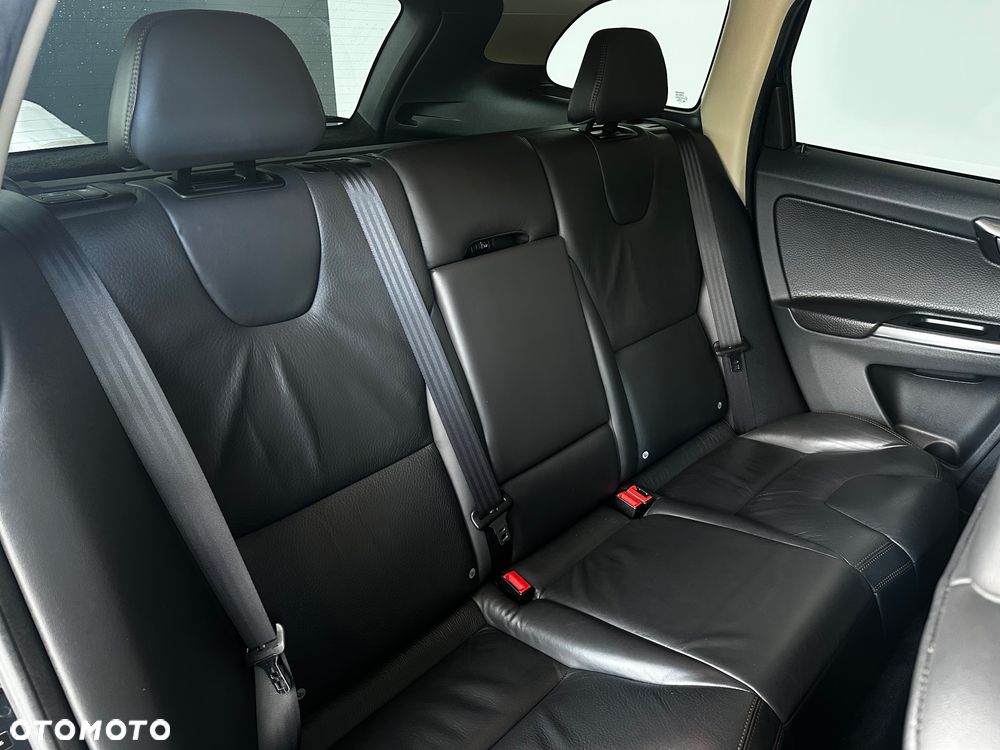 Volvo XC 60 - 21