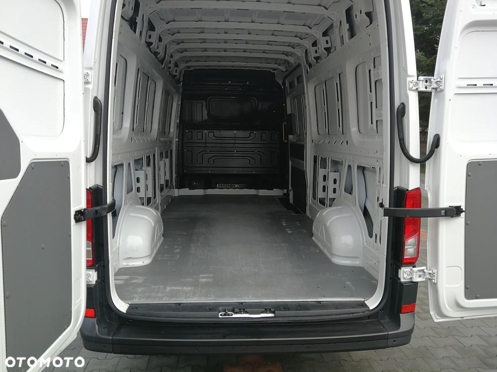 Volkswagen Crafter - 9