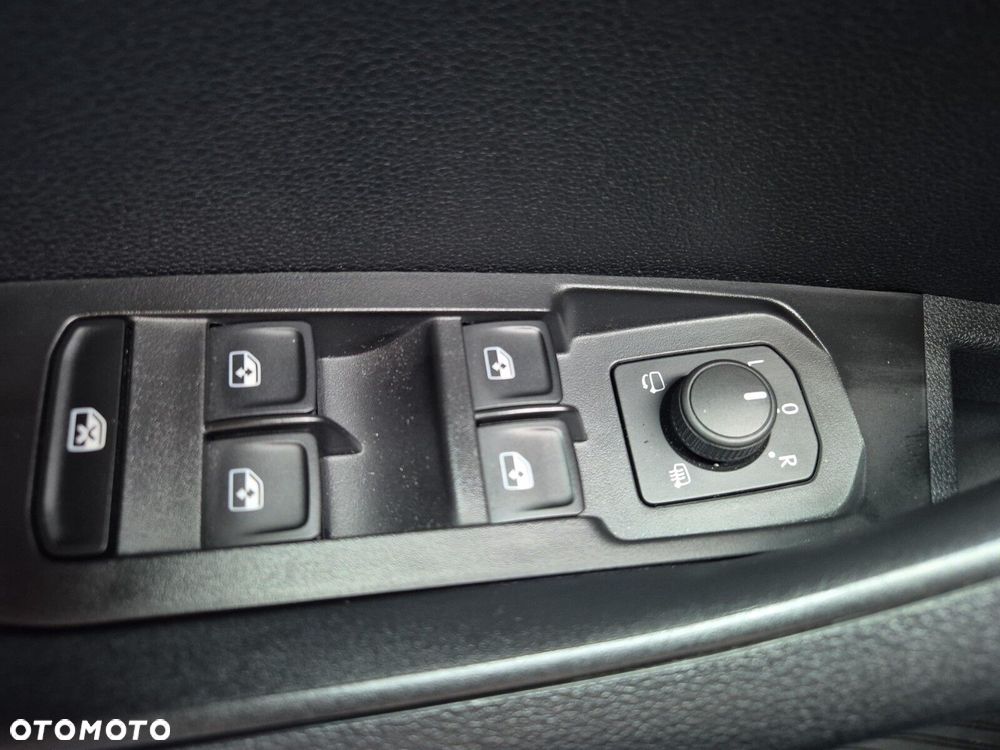 Skoda Karoq 1.5 TSI ACT Sportline DSG - 39