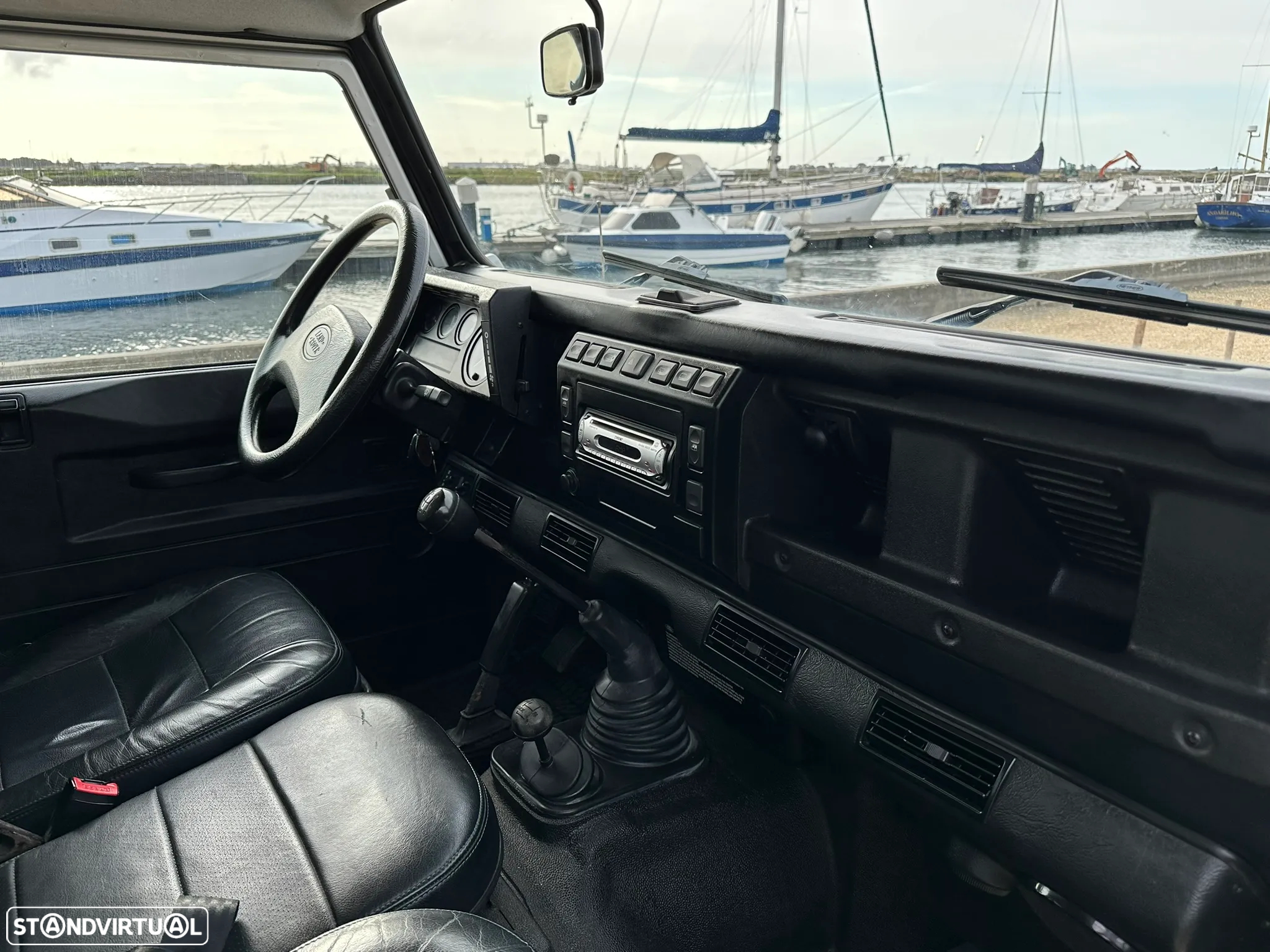 Land Rover Defender 90 SW 2.5 Td5 SE - 32