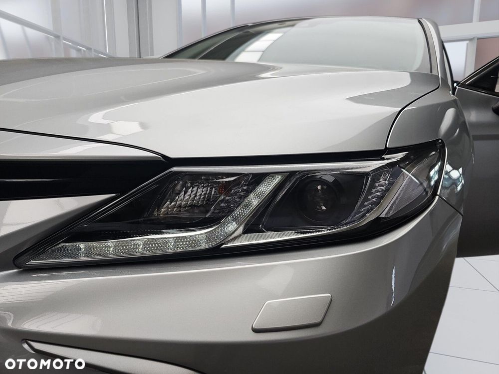 Toyota Camry 2.5 Hybrid Prestige CVT - 32