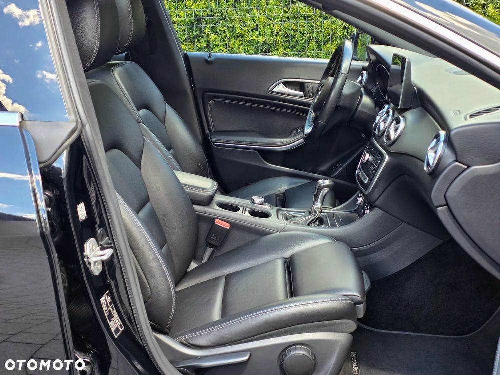Mercedes-Benz CLA 200 - 8