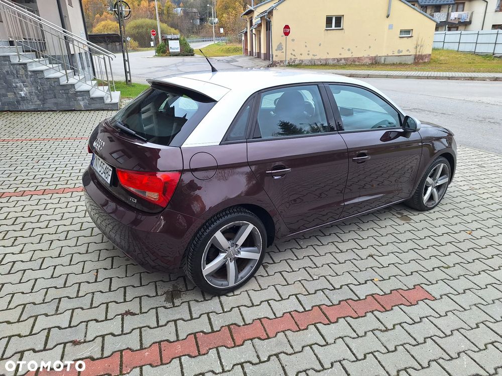 Audi A1 Sportback 1.6 TDI S line edition - 11