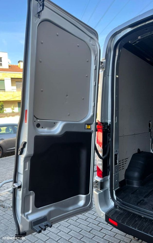 Ford Transit L2H2 2.0 TDCi Iva Dedutivel - 20