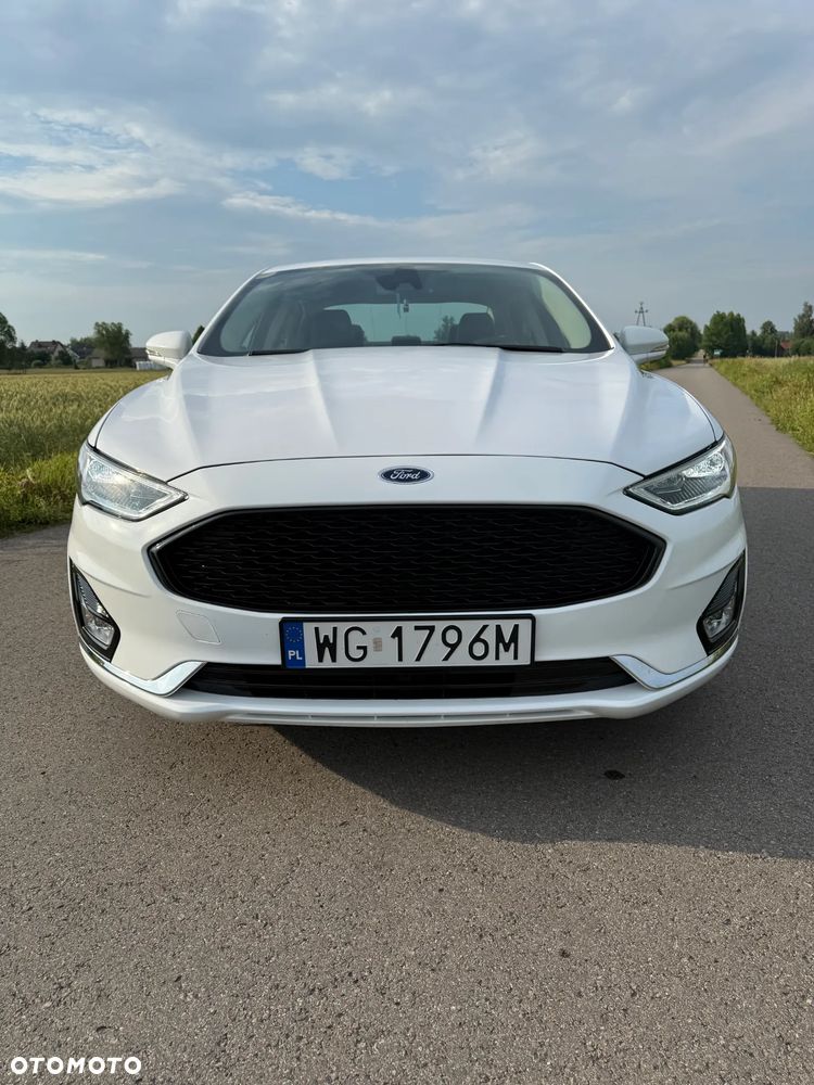 Ford Fusion - 13