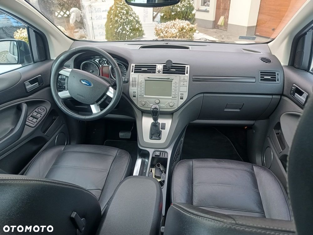 Ford Kuga 2.5 4x4 Titanium - 12