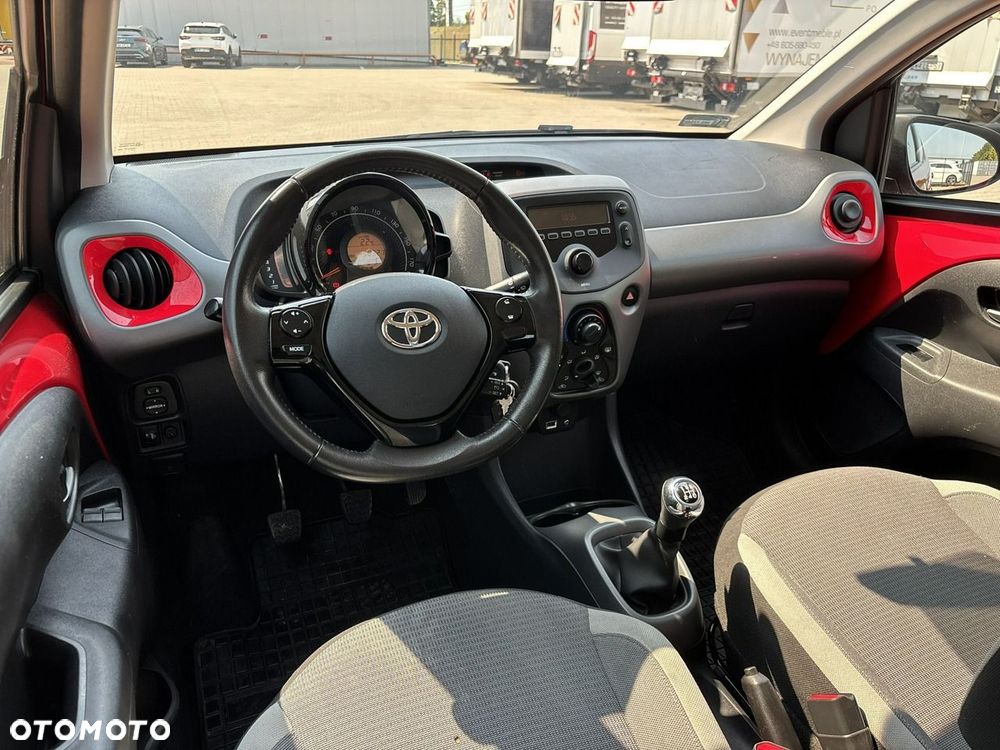 Toyota Aygo 1.0 VVT-i Black Edition - 14