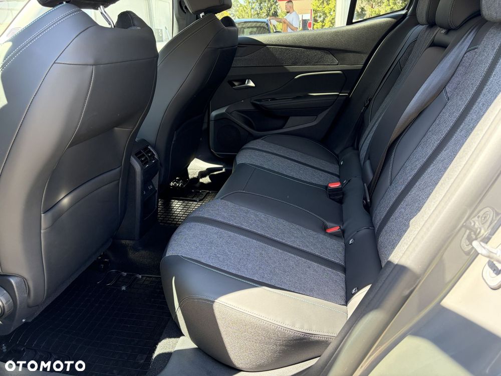 Peugeot 408 1.2 PureTech Allure Pack S&S EAT8 - 8