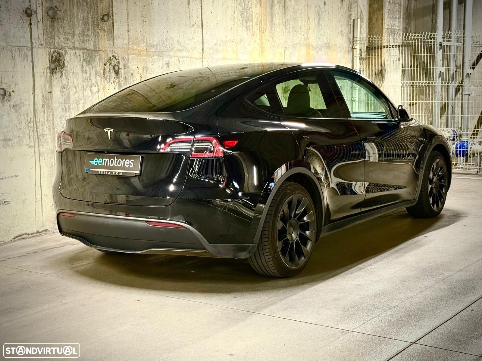 Tesla Model Y Tração Traseira - 2