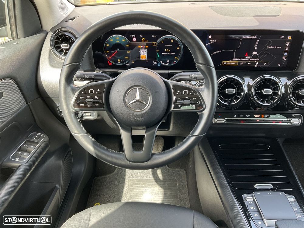 Mercedes-Benz GLA 200 d - 29