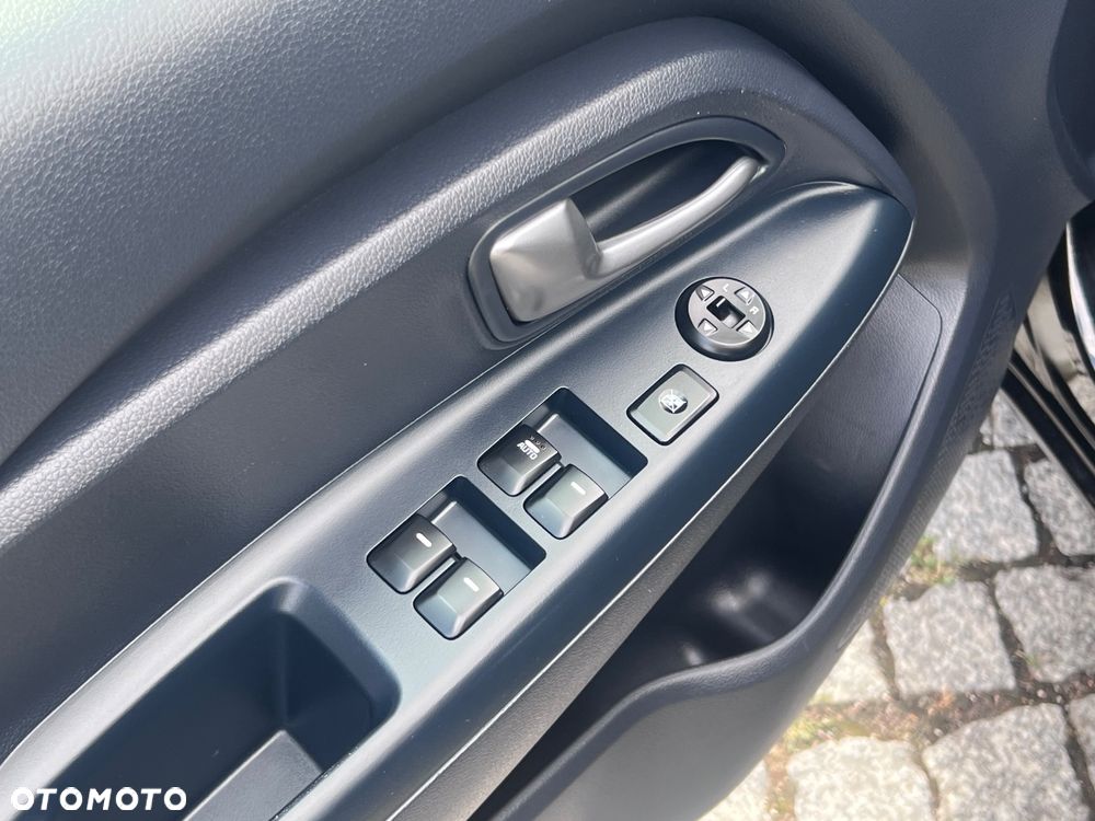 Kia Rio 1.4 Dream Team Edition - 15