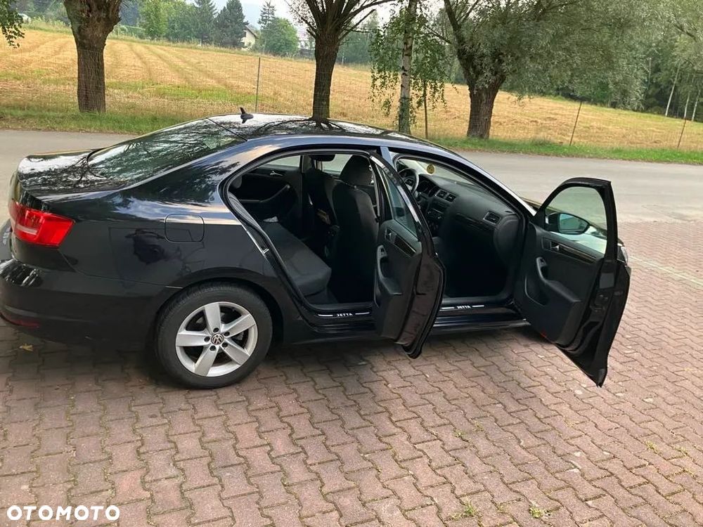 Volkswagen Jetta 2.0 TDI DPF BMT Comfortline - 4