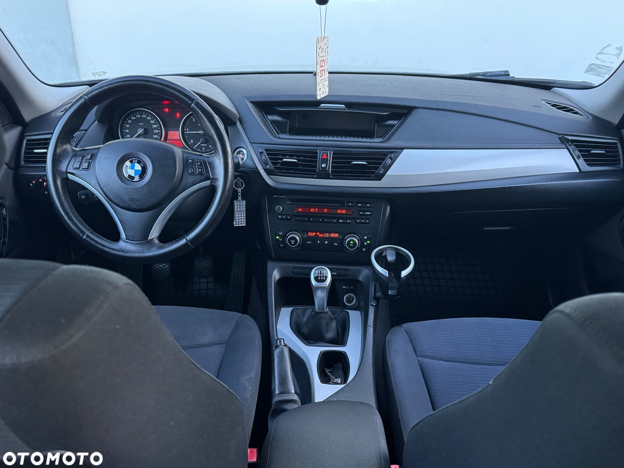 BMW X1 xDrive20d - 10