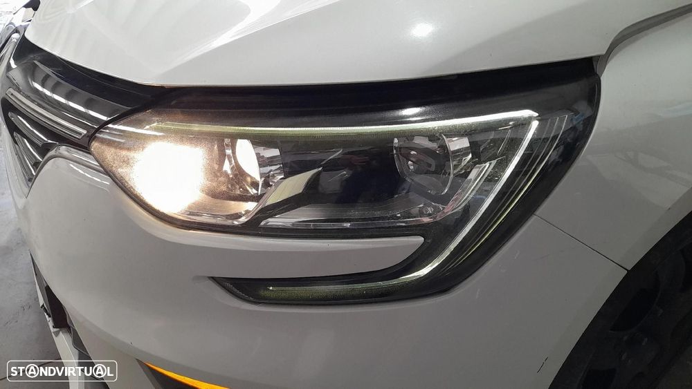 Ótica / farol esquerda RENAULT Megane IV Grandtour (K9A/M_) - 2