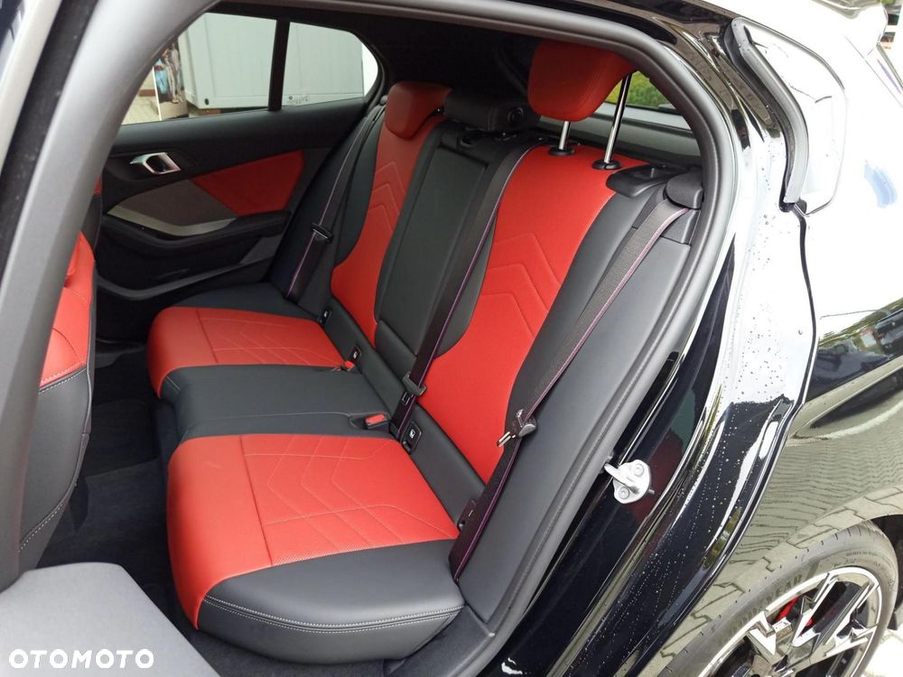 BMW Seria 1 - 22