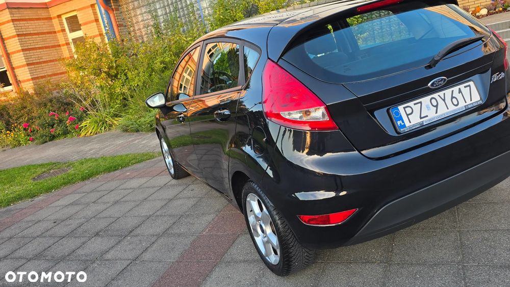 Ford Fiesta - 34