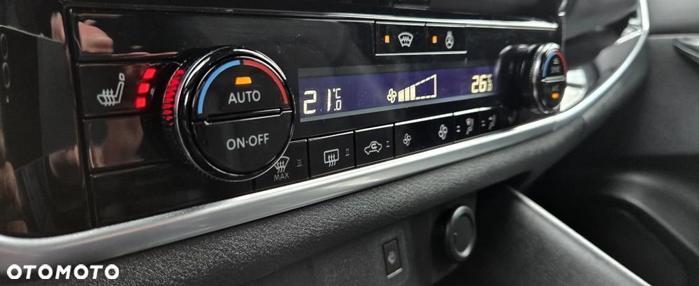 Nissan Qashqai 1.3 DIG-T MHEV Xtronic N-Connecta - 31