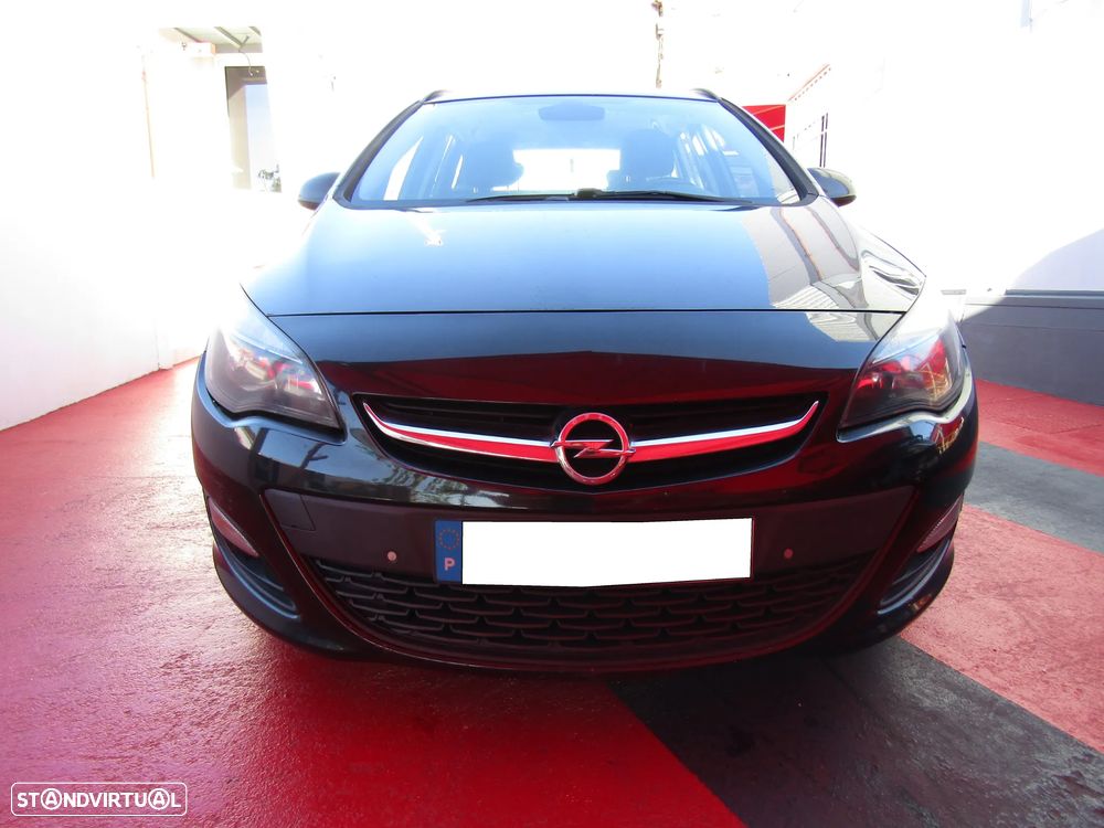 Opel Astra Sports Tourer - 2