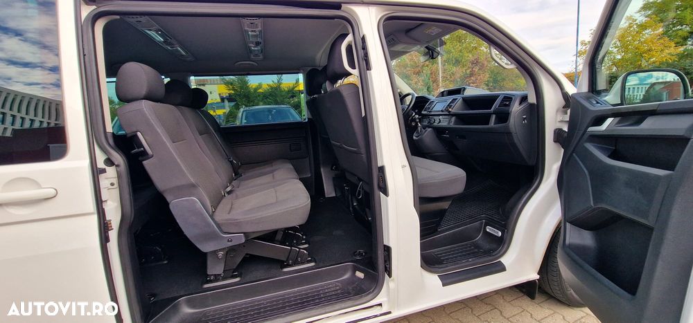 Volkswagen Caravelle - 7