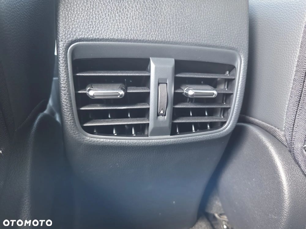 Toyota Corolla 2.0 Hybrid Style - 12