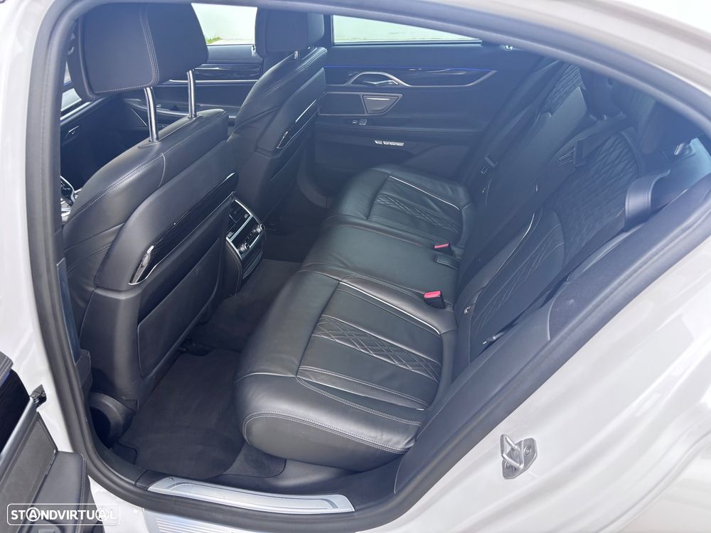 BMW 730 d Pack M - 6