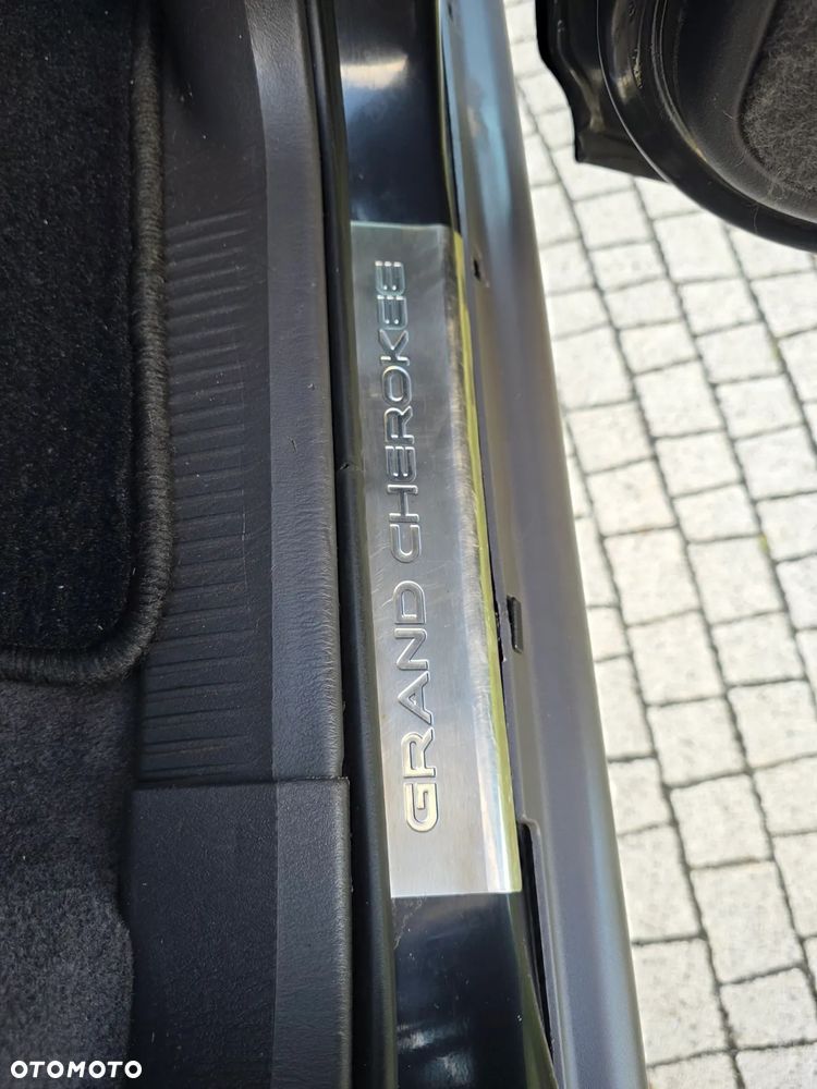 Jeep Grand Cherokee 4.7 Limited - 29