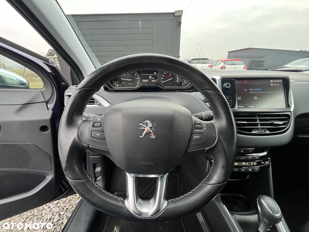Peugeot 208 1.2 PureTech GPF Allure S&S EAT6 - 14