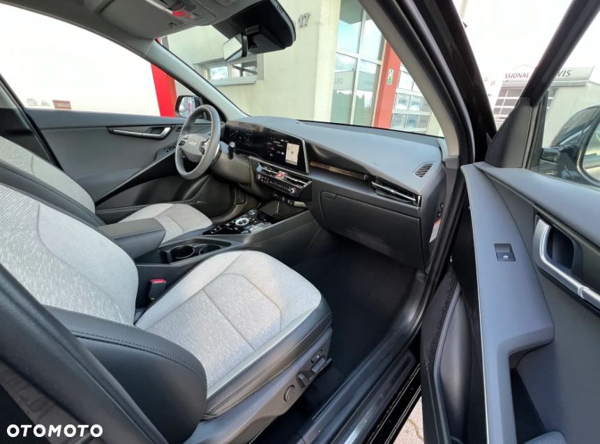 Kia Niro 1.6 GDI Hybrid Business Line - 16