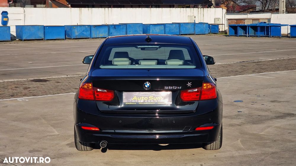 BMW Seria 3 320d Aut. Blue Performance Modern Line - 28