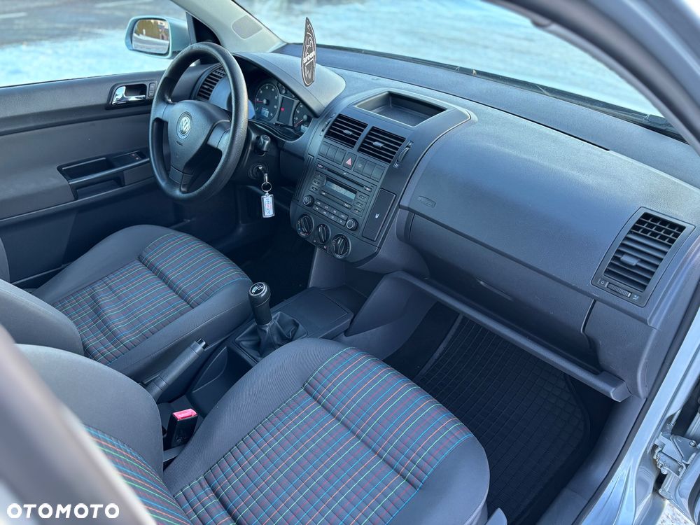 Volkswagen Polo - 10