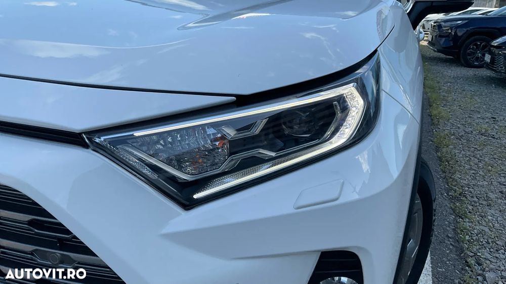 Toyota RAV4 2.0P CVT AWD Luxury - 31