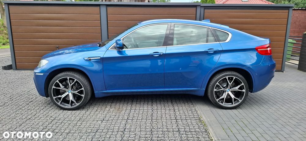 BMW X6M - 12