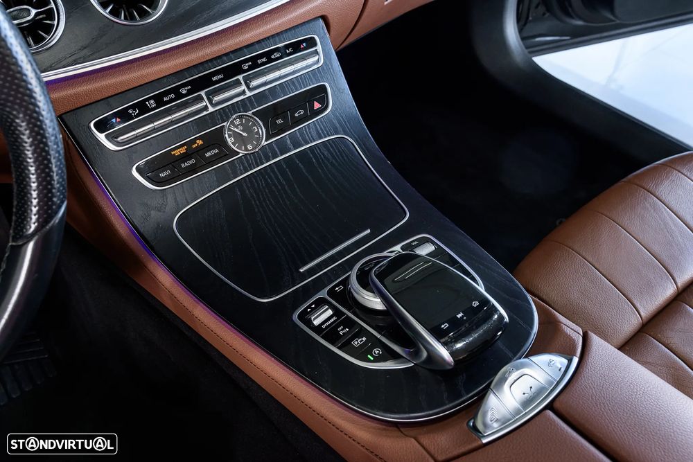 Mercedes-Benz E 220 d Exclusive - 22