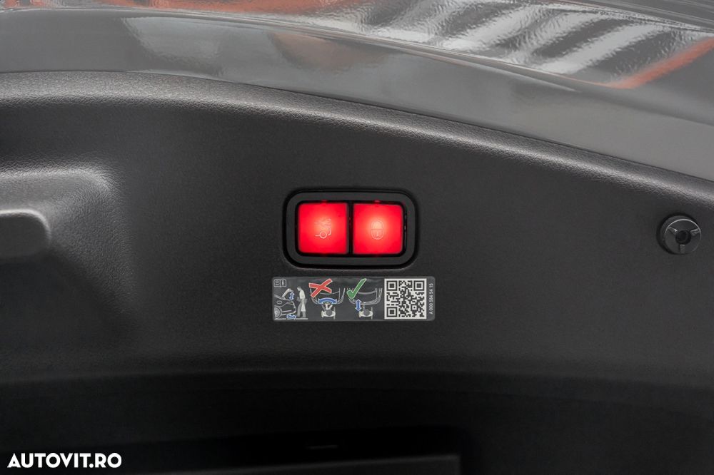 Mercedes-Benz CLE 300 4MATIC Aut. MHEV - 26