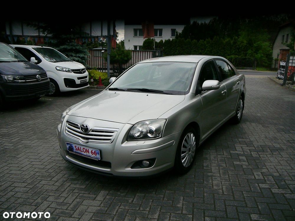 Toyota Avensis 2.0 VVT-i Sol plus Premium - 4