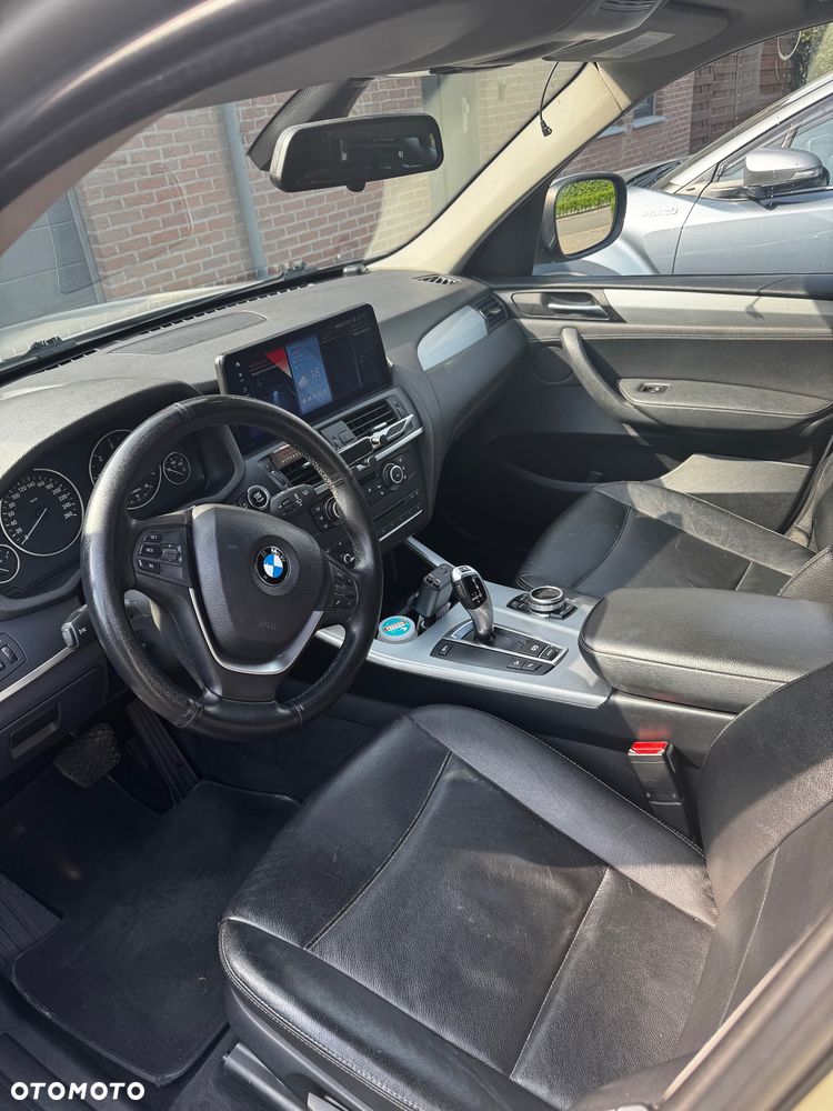 BMW X3 xDrive20d - 8