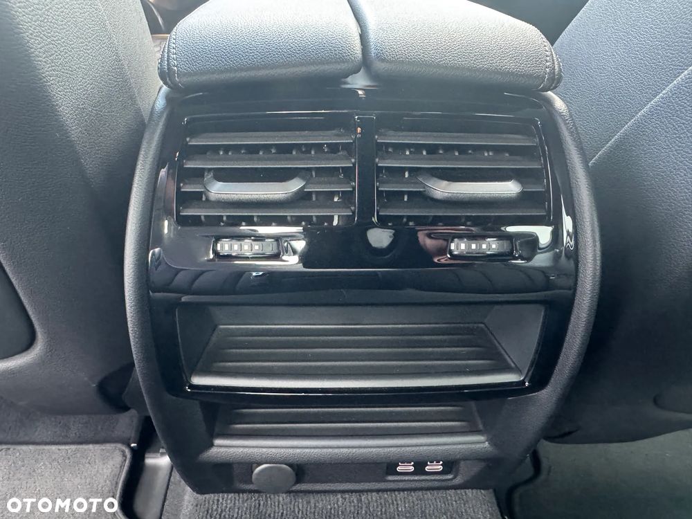 BMW Seria 5 520i mHEV Luxury Line - 11