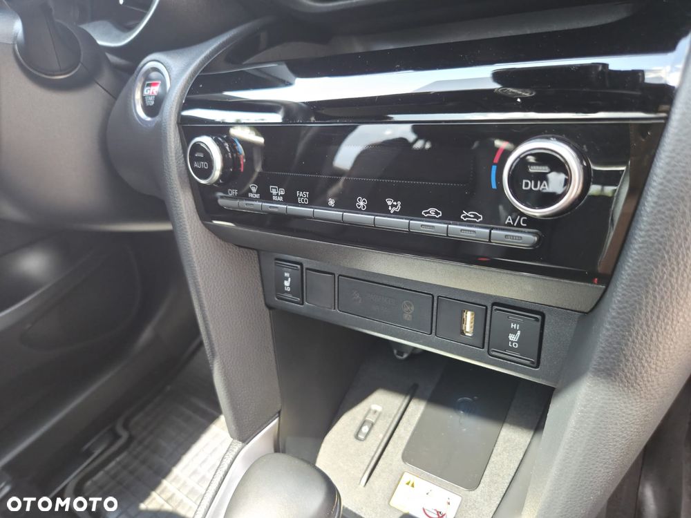 Toyota Yaris Cross - 23