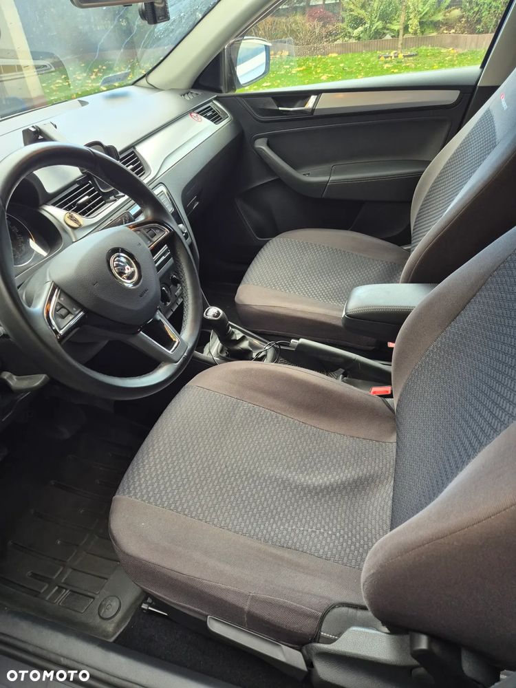 Skoda RAPID 1.0 TSI Ambition - 11
