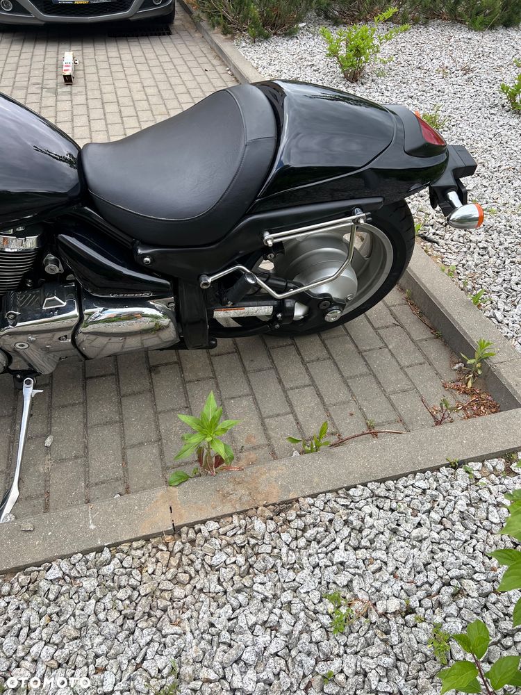 Suzuki Intruder - 5