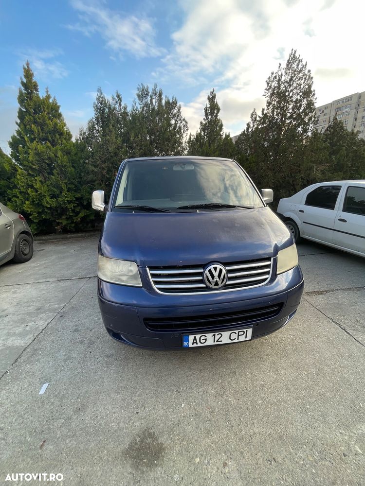 Volkswagen Multivan - 2