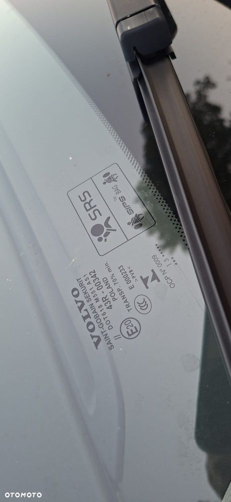 Volvo V60 D6 AWD Plug-in Hybrid Summum - 38